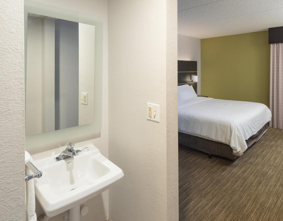 Holiday Inn Express Rochester - Greece By Ihg Exteriér fotografie